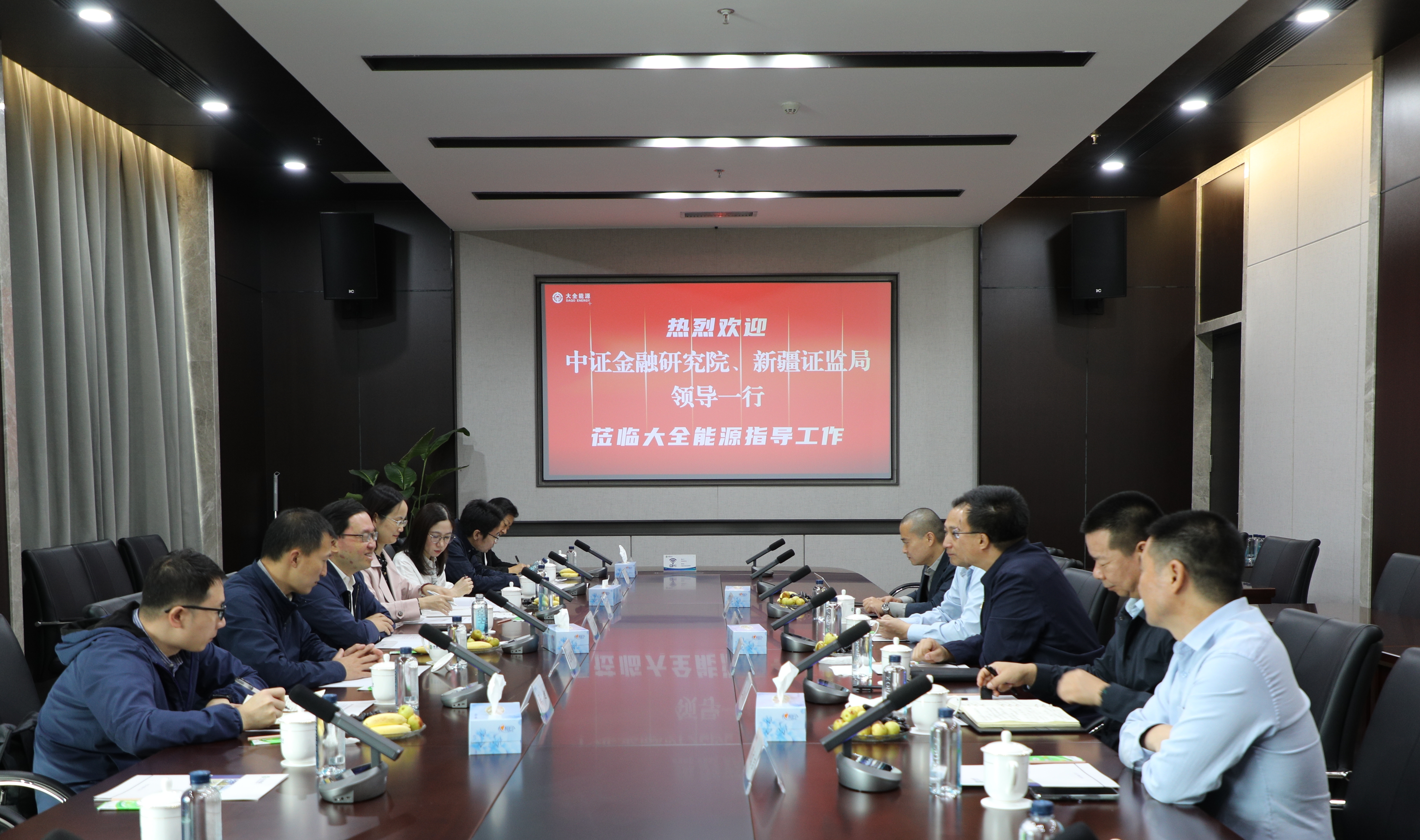 单晶硅，，，，多晶硅